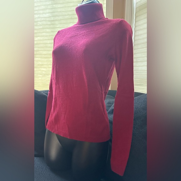 BCBGMaxAzria red turtleneck sweater knit classic - Picture 2 of 7